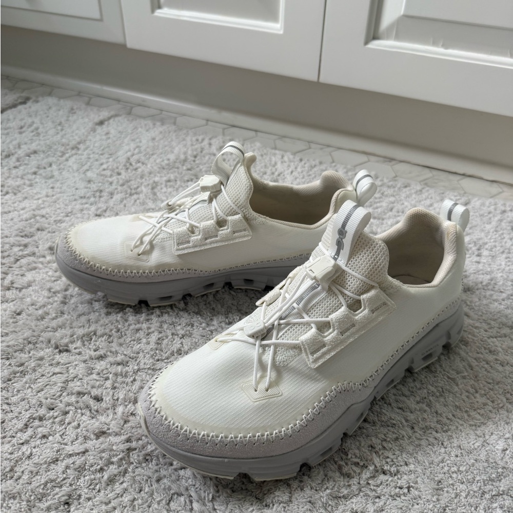 On Running Trail Women's Sneakers in White and Gray